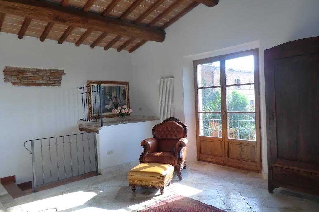 Agriturismo Podernuovo Asciano Camera foto