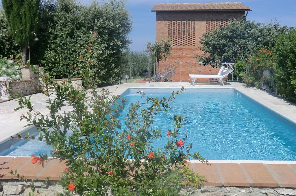 Agriturismo Podernuovo Asciano Esterno foto